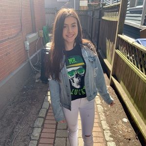 Meet your Posher, Kaila